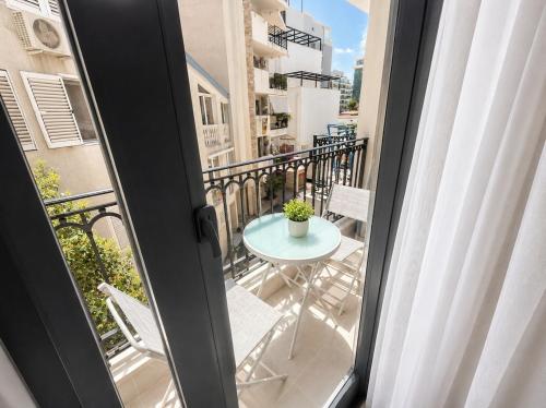 Apartments Visi Monte in Будва