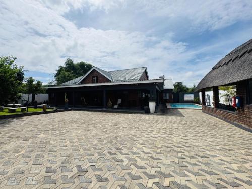 Mwenje Guest House - image 2
