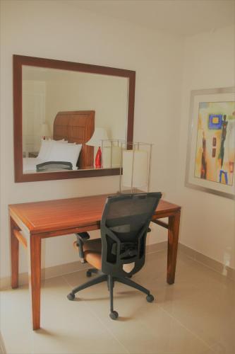 Capri Apartments Image 19