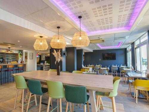 bar/salon, ibis Laon in Laon