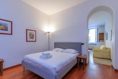 Xenia Milan - 2 room apartment in Via Paolo Frisi 8