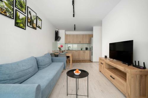 Spacious Apartment in Wrocław with Desk and Parking by Noclegi Renters – khách sạn tại Oltaszyn