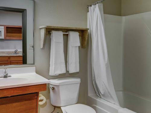WoodSpring Suites Macon West
