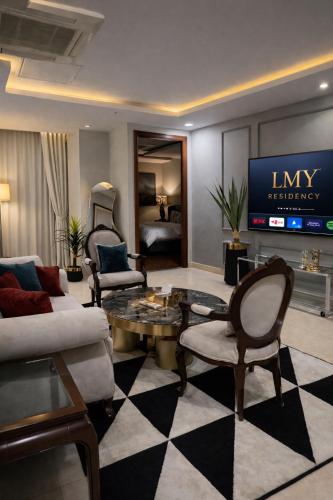 Gold Crest Executive Residency - LMY Hospitality DHA Lahore - image 5