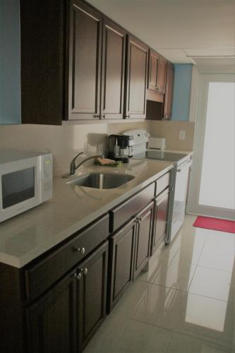 Capri Apartments Image 22