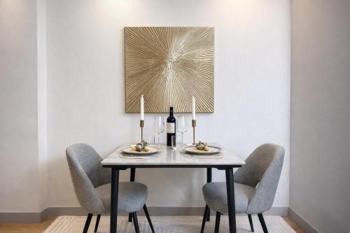 Champs-Elysées - Prestige apartment with lift avenue Matignon - image 3