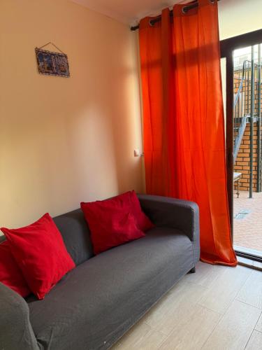 L&A Cozy Suite for 2 Airport River Terrace in ซากาเวม