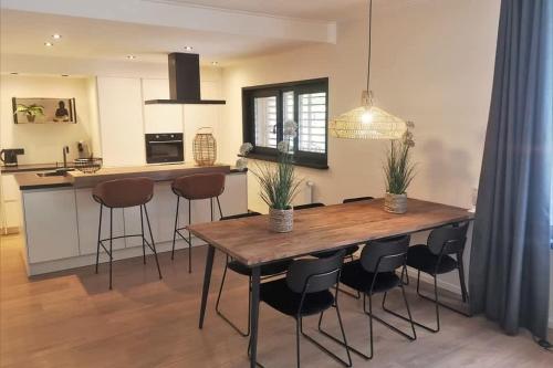 Spacious Apartment with Sauna & Roof Terrace in Domburg - Ooststraat 3 in Domburg