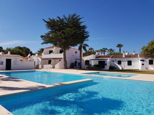 Apartamento con Vistas a la piscina