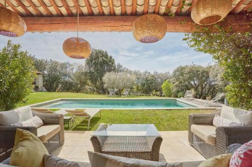 Musician's House Near Gordes In Provence