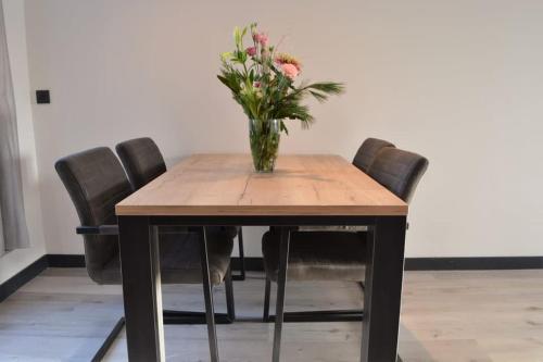 Holiday home with beach cabin in Domburg - Singel 5a in Domburg