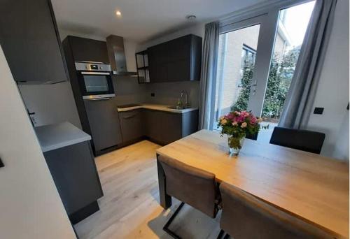 Holiday home with beach cabin in Domburg - Singel 5a in Domburg