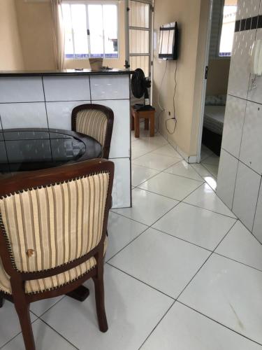 Apartamento - Aluguel Casa in Pereque