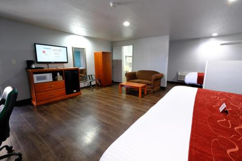 M Star Hotel Searcy - image 22