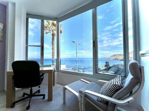 Curcumar Canteras Sea View & Workplace