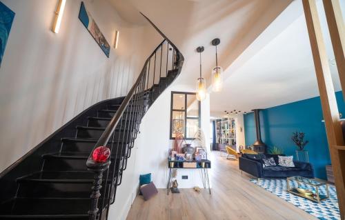 Urban Cocoon Proche Paris StLazare in Коломб