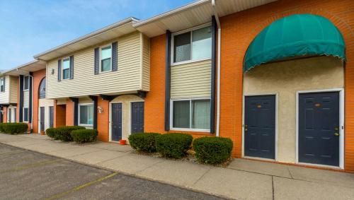 Magnuson Hotel Extended Stay Canton Ohio - image 27