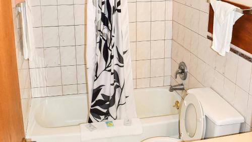 Magnuson Hotel Extended Stay Canton Ohio - image 34
