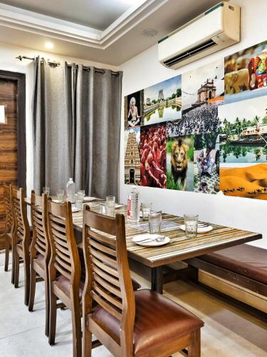 Restaurant, Hotel Purple Orchid Near Yashobhoomi in Dwarka
