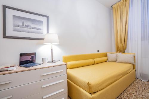 Ca' del Monastero 4 Collection Apartment up to 8 Guests with Lift - image 17