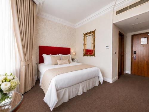 Ashburn Hotel - image 27