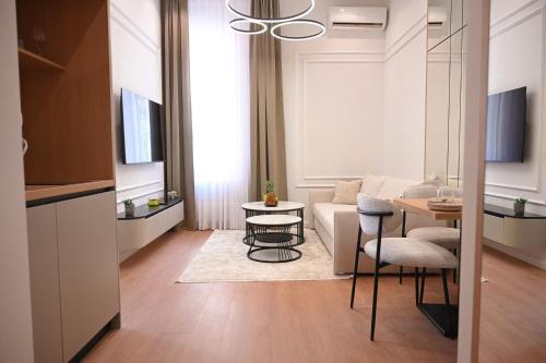 Tesla Luxury Apartment
