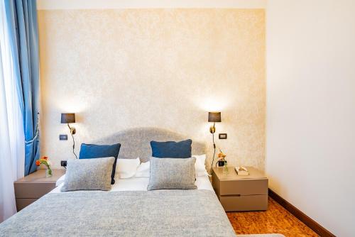 Ca' del Monastero 1 Collection Apt for 4 Guests with Balcony and Lift - image 3