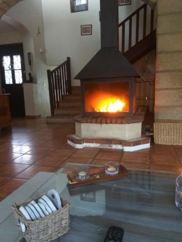 VILLA 30MN MER, CLASSE, CALME, TOTALE INTIMITE, PISCINE, HAMMAM & JACUZZI 8 Pers in Beaulieu (Languedoc-Roussillon)