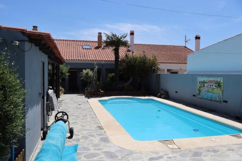 Peldbaseins, Casa do Sol in Safara
