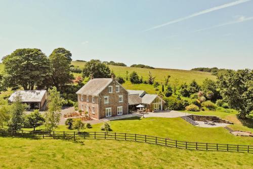 Iekārtas, 5 Bed in Slapton oc-s41370 in Strete