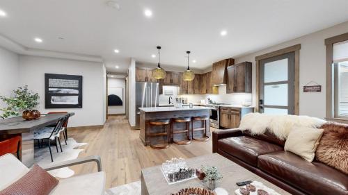 Winter Park Condo w/Hot Tub & 4 Mi to Skiing in Winter Park, USA