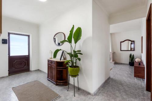 Casa Jasmin - Country Retreat with Sunny Garden in เรกูเอนโก กรันเด