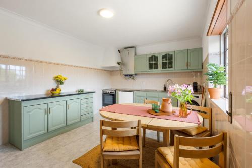 Casa Jasmin - Country Retreat with Sunny Garden in เรกูเอนโก กรันเด