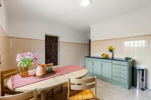 Casa Jasmin - Country Retreat with Sunny Garden in เรกูเอนโก กรันเด