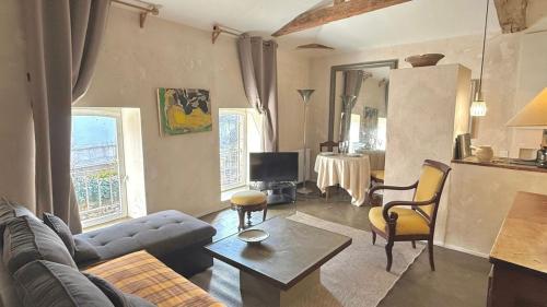 Iekārtas, Le Duplex in Denice ciems