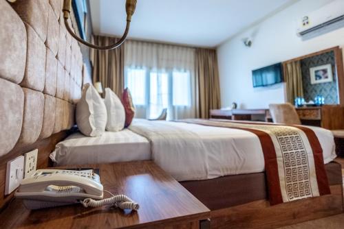 1 queen bed