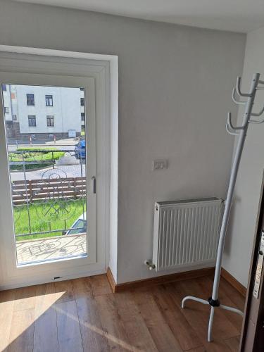 Voll ausgestattete Monteur- Ferienwohnung direkt an der Raffinerie Leuna in einer Villa mit kleinem  in Mersebourg