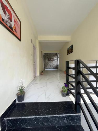Taksh Holiday Home in Bandrol