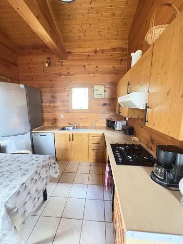 Chalet Le Truffier pour 29 Personnes in Genissieux (Rhone-Alpes)