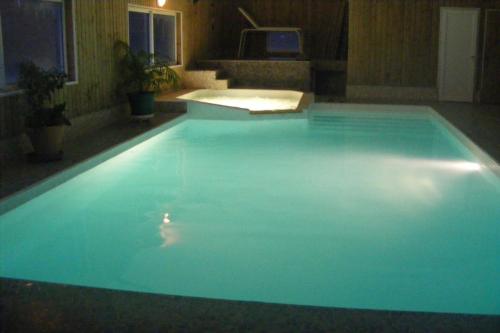 Chalet Le Truffier pour 29 Personnes in Genissieux (Rhone-Alpes)