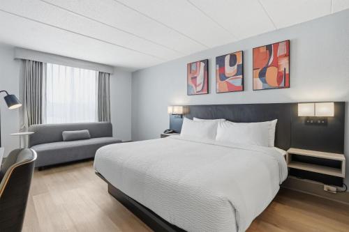 Seven Oaks Hotel Regina, SureStay Collection by Best Western