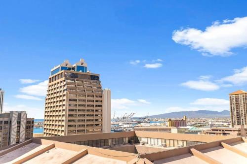 Executive Center 1604