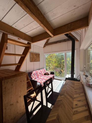 Iekārtas, TinyHouse - Touski in Val-des-Lacs (QC)