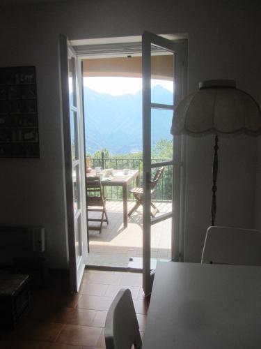 Balkons/terase, IL BALCONE SUL LAGO in Magreglio