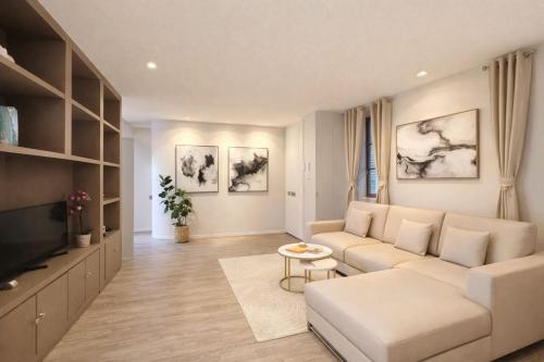 Stunning loft for 6 in the 7th district