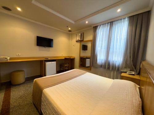 Saionara Hotel in Maracana