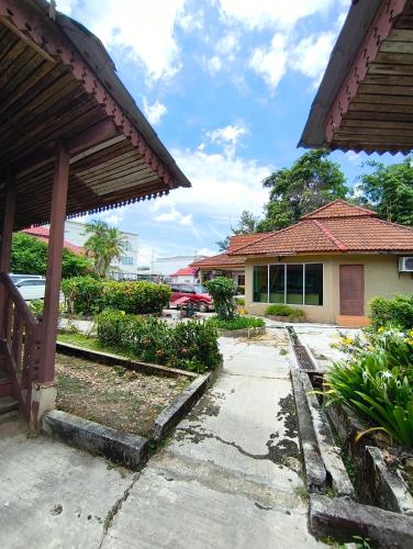 ทัศนียภาพภายนอกโรงแรม, Hotel Tanah Merah in ตานะห์ มระห์