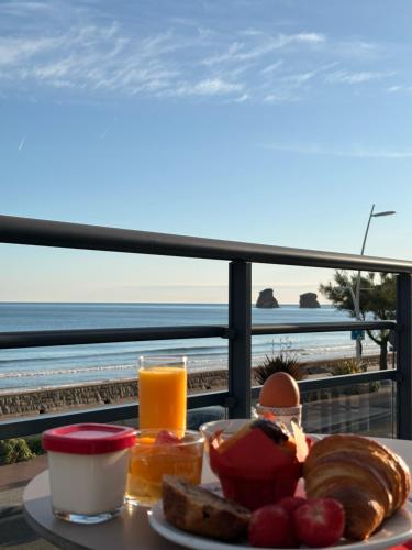 Food and beverages, Hotel Valencia in Hendaye