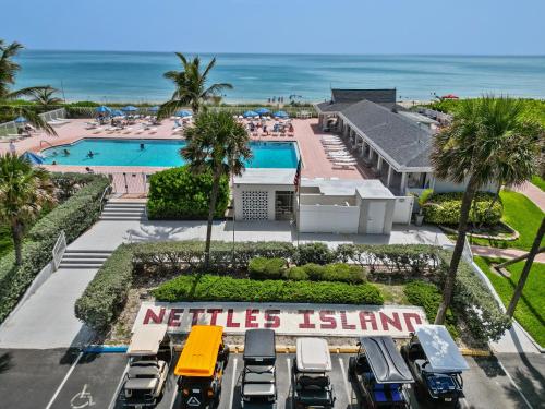 Views for Days 2BR Beach House N1344 in Hutchinson Island (FL)