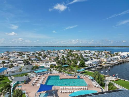 Views for Days 2BR Beach House N1344 in Hutchinson Island (FL)